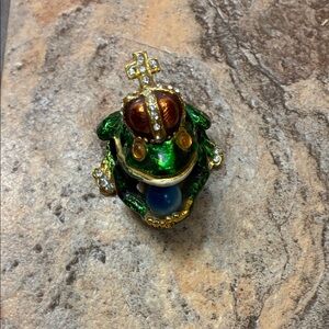 Jeweled king frog with blue globe trinket box